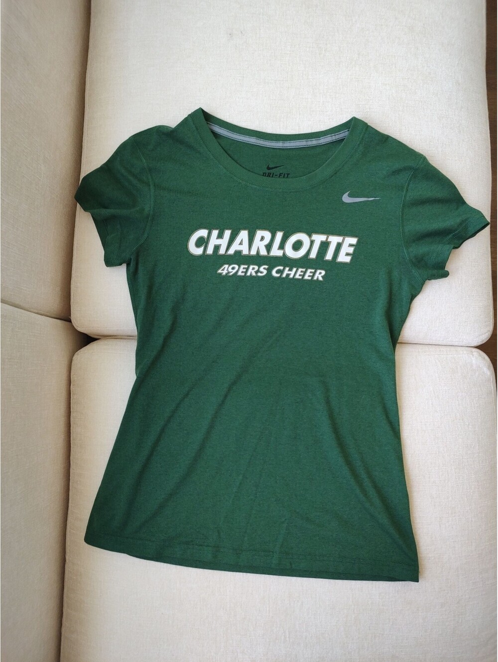 Nike Dri-FIT Charlotte 49ers Cheer T-Shirt Green Women's Medium